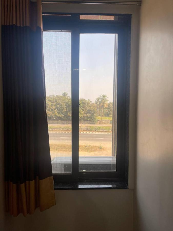 Hotel Nilkanth Navsari 외부 사진